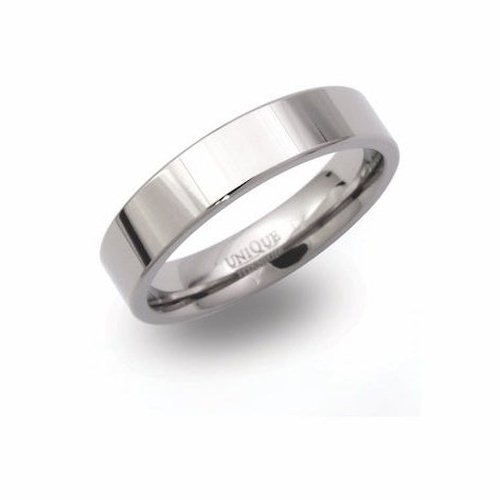 5mm Wide Gents Flat Titanium Ring