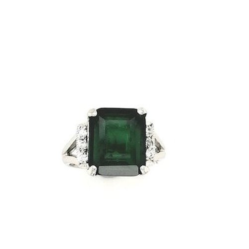 Green Syn Emerald Stone Ladies Ring - Price available on request